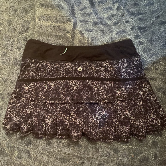 RARE: Lululemon Pace Setter Skirt - Picture 3 of 7